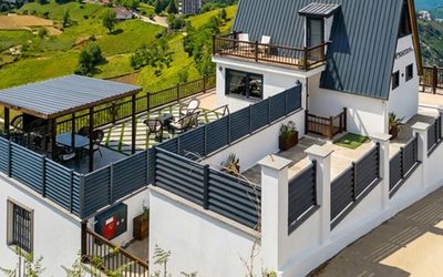 Meona Villa · 3