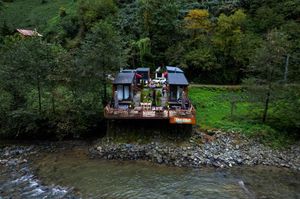 turkey/rize/camlihemsin/vagonatinyhouse133ed318.jpg