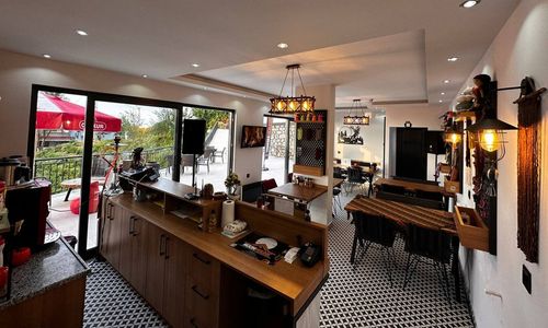 turkey/rize/moonhousebungalow6587427f.jpg