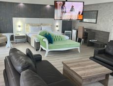 1+1 Hoeksuite