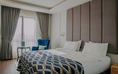 Sakarya Hotel · 4