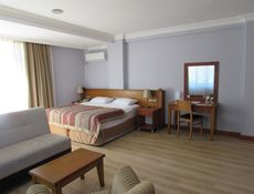 Corner Suite