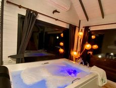Jakuzili Tiny House-2