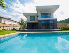 Royal Villa