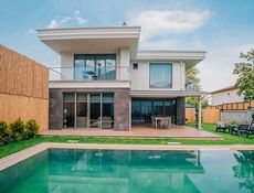 Deluxe Villa