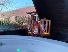 01 Isıtmalı Havuzlu Jakuzili Bungalov
