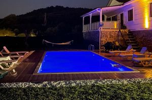 turkey/sakarya/sapanca/sapancavillawhitea7fefaee.jpg
