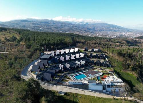 turkey/sakarya/sapanca/worlddeluxeforest4a4ccc63.jpg