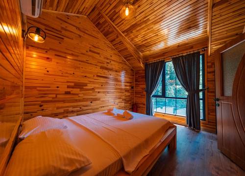 turkey/sakarya/sapancagrandwoodensuite8405c39.jpg