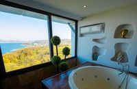 Deluxe Room with Jacuzzi