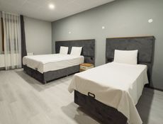 DOUBLE ROOM
