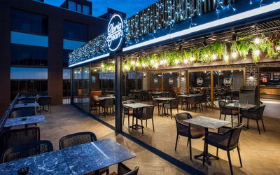 Luxon Hotel · 2