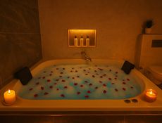 Suit Room With Jacuzzi