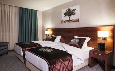 Nevali Hotel · 4