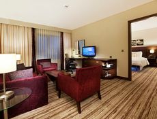 SUITE ROOM