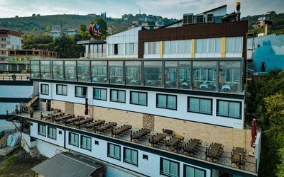 Fevzi Hoca Otel · 5