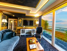 Penthouse - jacuzzi en uitzicht op zee