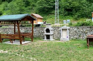 turkey/trabzon/caykara/toprakapart52b6e758.jpg