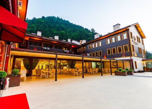 turkey/trabzon/florauzungolresorthotel7a083a19.jpg