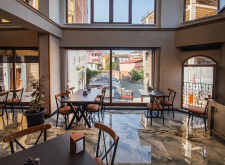 turkey/trabzon/grandbusiness4b0c937e.jpg