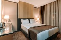 قياسي (إطلالة على الأرض)