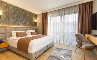 North Star Hotel · 3