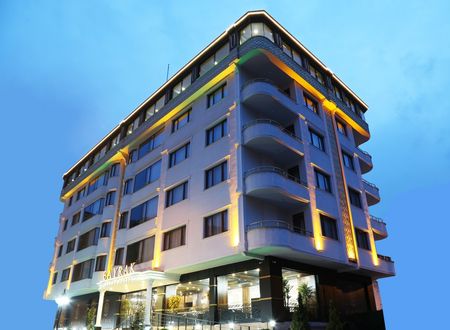 turkey/trabzon/ortahisar/bayrakgrandhotel49bf4744.jpg