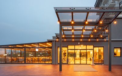 First Joy Hotel · 4