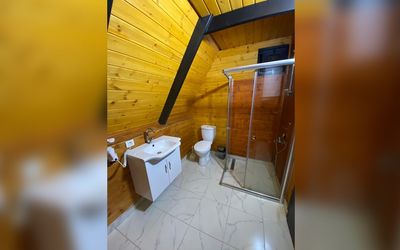 Mira Bungalov · 3