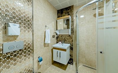 Royal Babil Suite Hotel · 3
