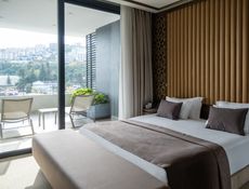 Kara Manzaralı Master Suite