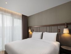 1 Bedroom Suite City View