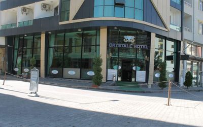 Crystall Hotel · 3