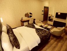 Superior Room with King Bed