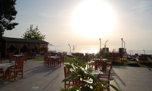 turkey/yalova/cinarcik/grandkoruotelbeach80ac0900.jpg