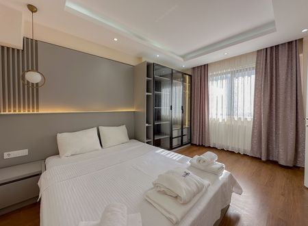 turkey/yalova/flowercitysuits0563974d.jpg