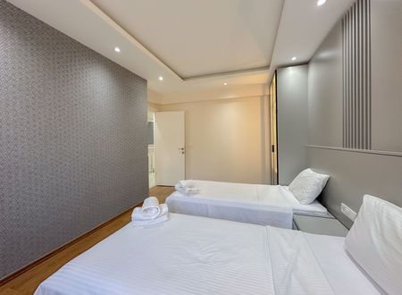 turkey/yalova/flowercitysuitsc780738b.jpg