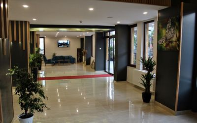 Grand Krone Hotel · 4