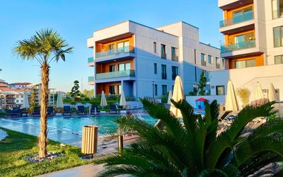 Green Hills Suites · 3