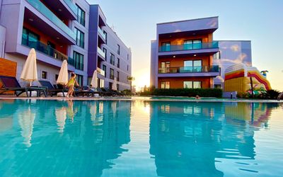 Green Hills Suites · 2