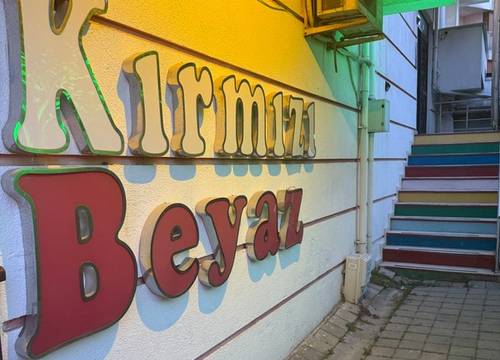 turkey/yalova/kirmizibeyazapart4e2c390b.jpg