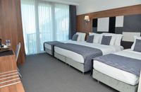 FOUR DELUXE ROOM