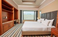 Apart Suite Room - Land View