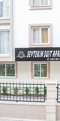 Sevtekin Suit Apart