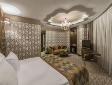 Corner Suite