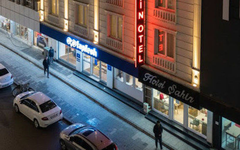 Otel Şahin · 1