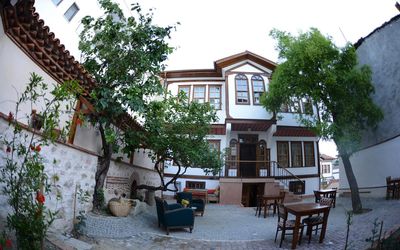Melekli Konak · 4