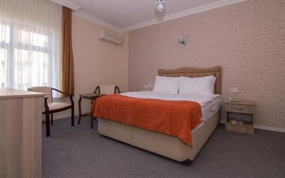 An Grand Hotel · 5
