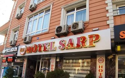 Hotel Sarp · 3