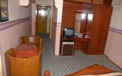 Grand Otel Duman · 4